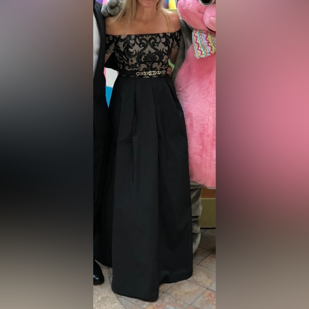 Vince Camuto Ballgown